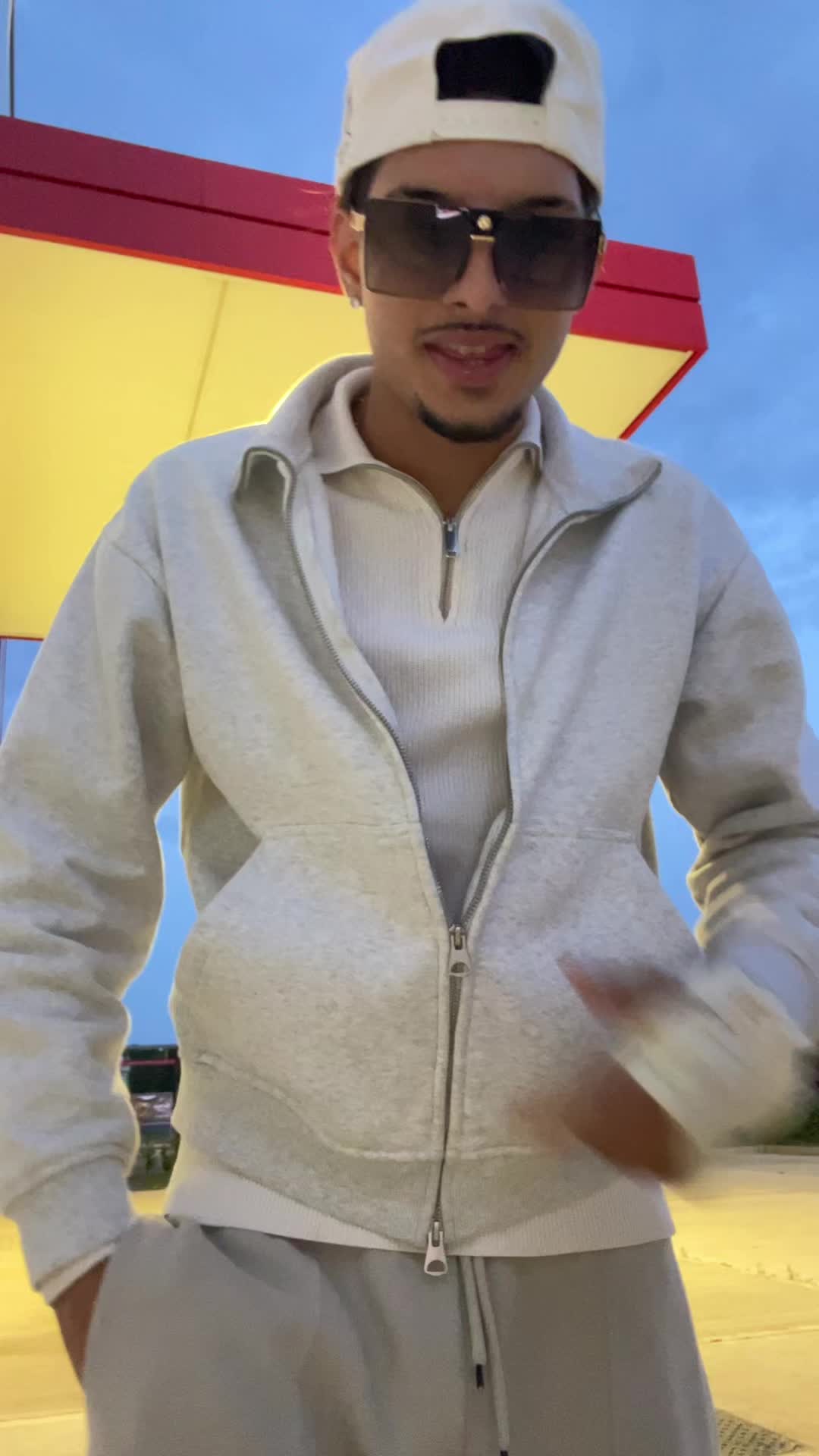 @𝓐𝓵𝓮𝔁 𝓑