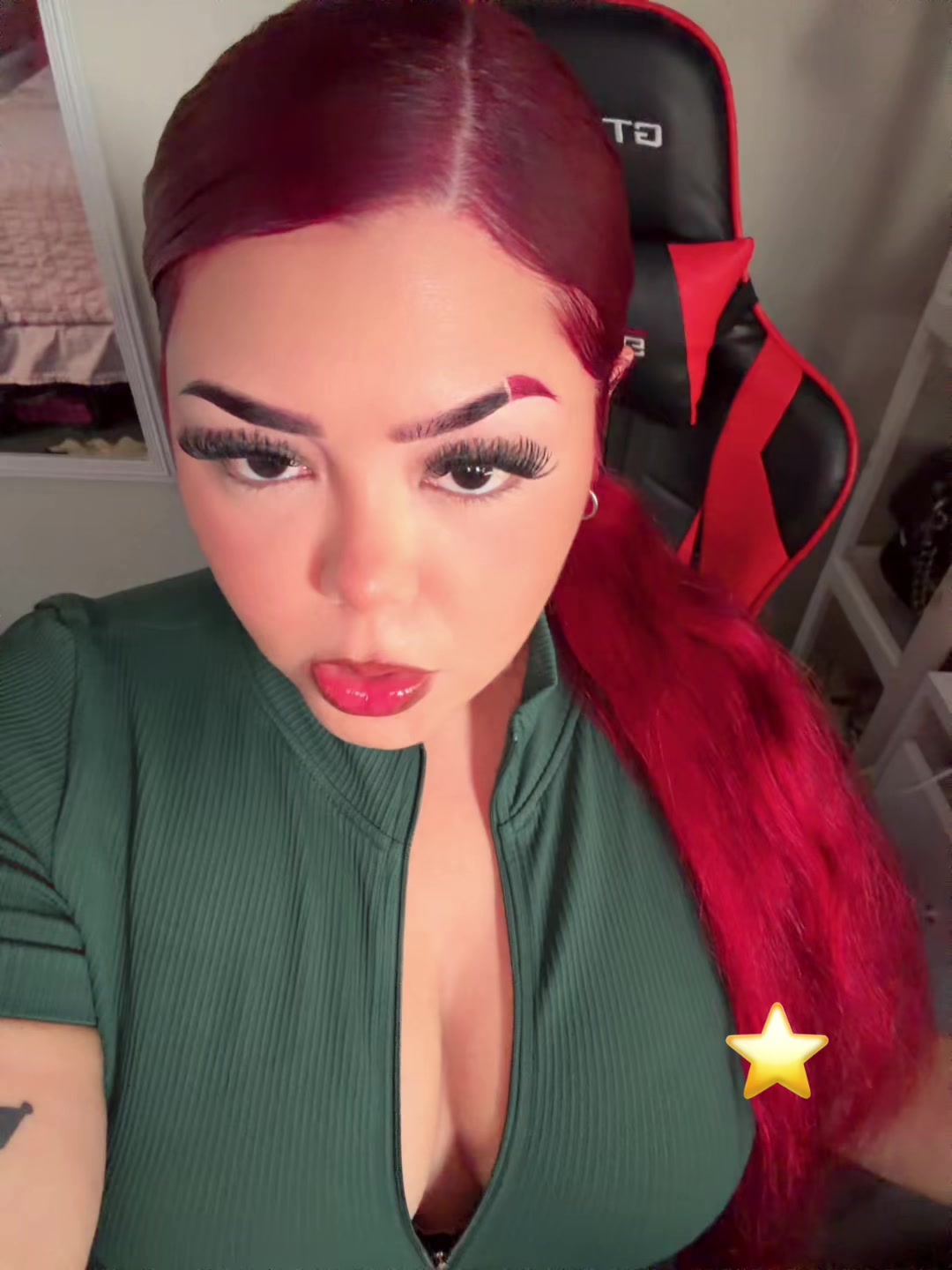 @𝕽𝖊𝖉🍒💋™️