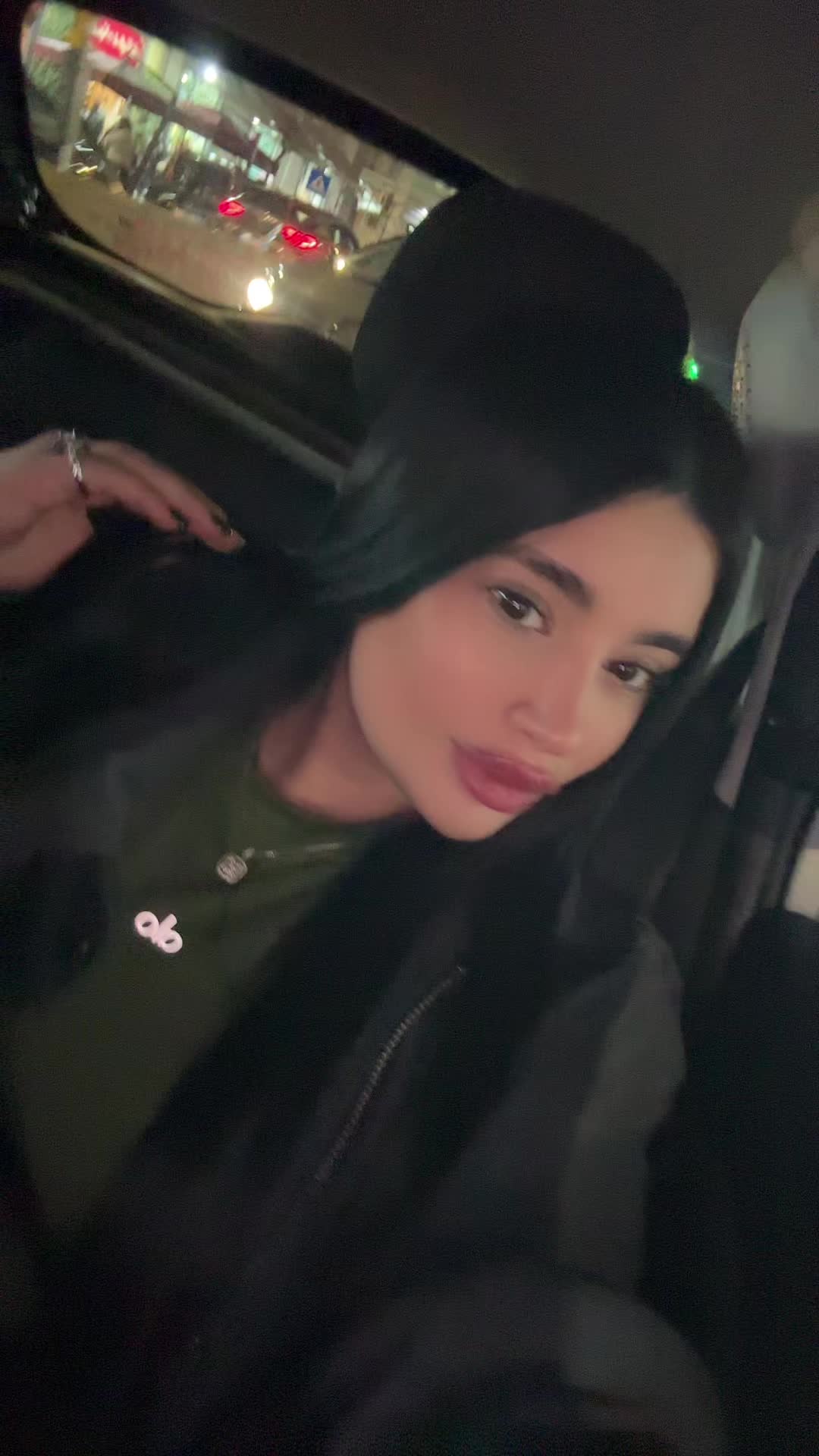 @simonagrivano