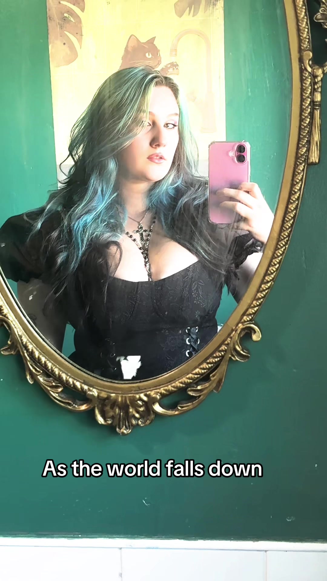 @🥀miku🦇