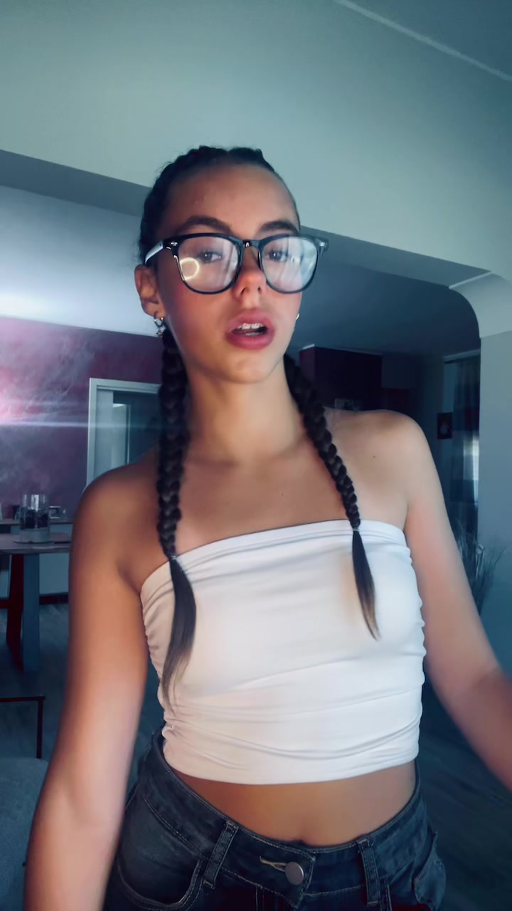 @𝐆 𝐈 𝐔 𝐋 𝐈 𝐀 🦋