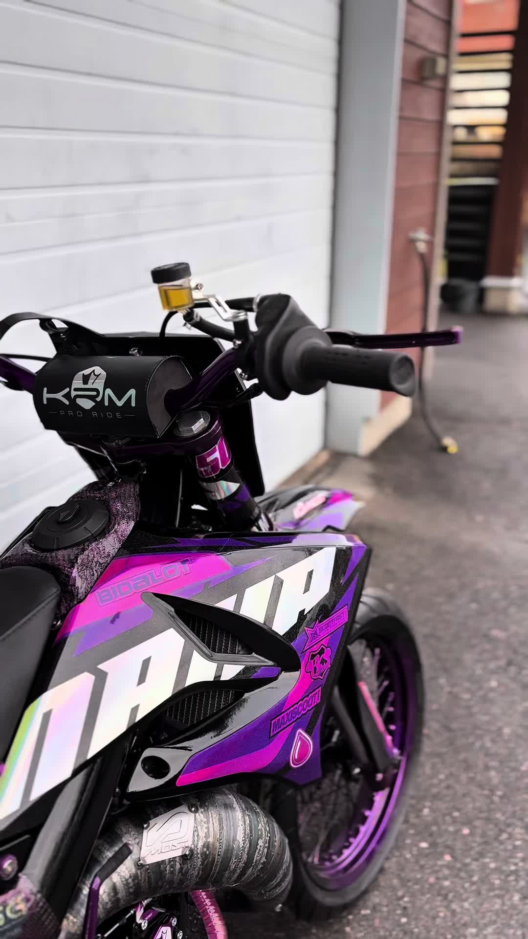 @bidalot_dt