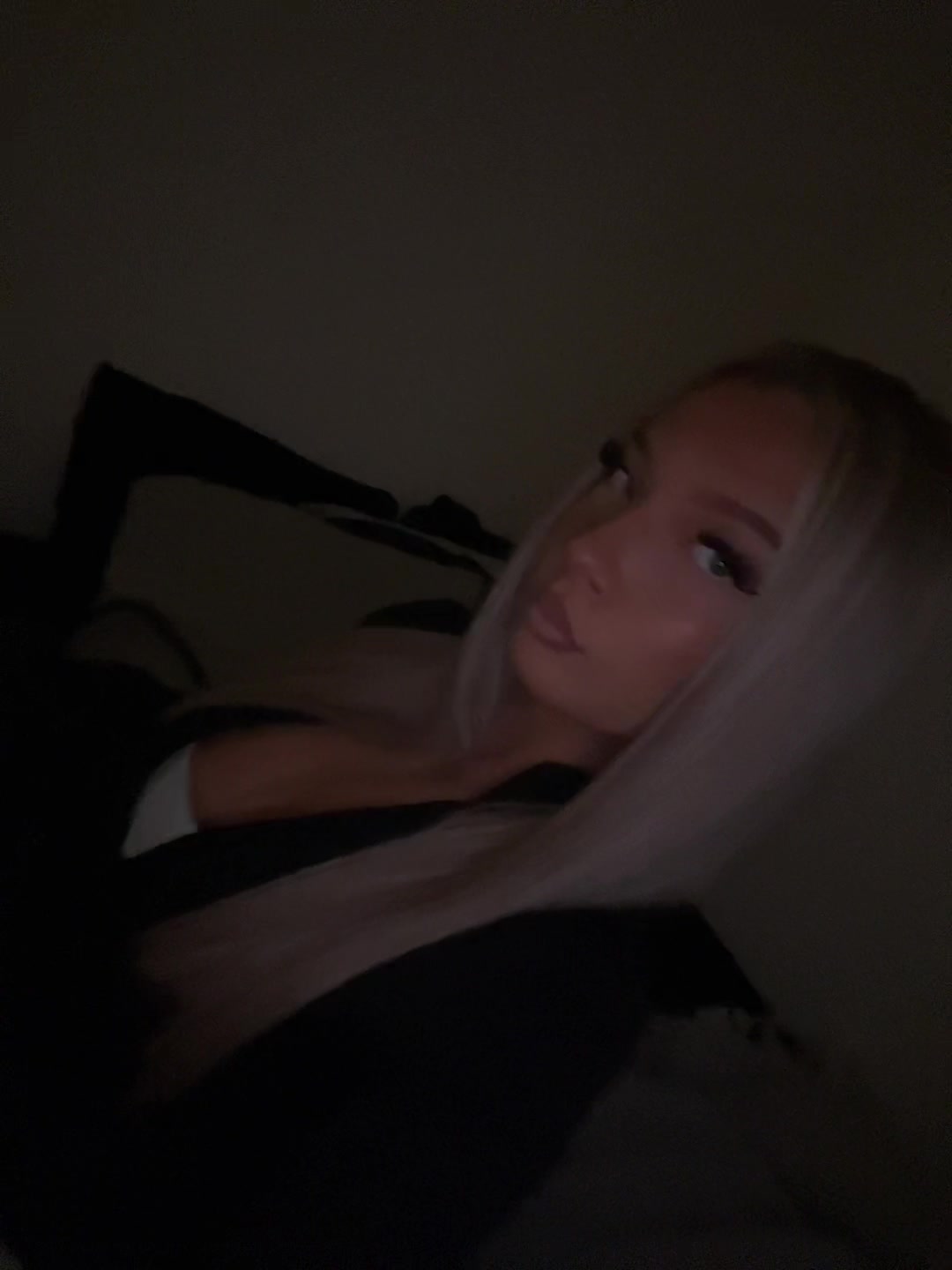 @Laly