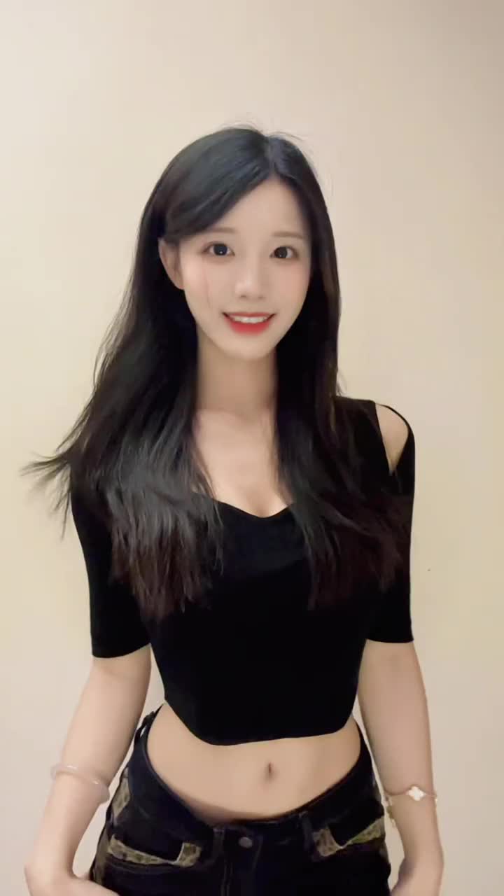 @Bella