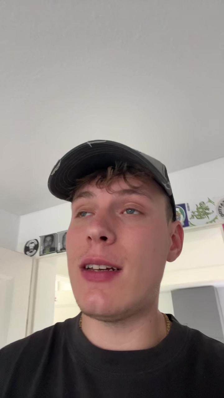 @Schucks
