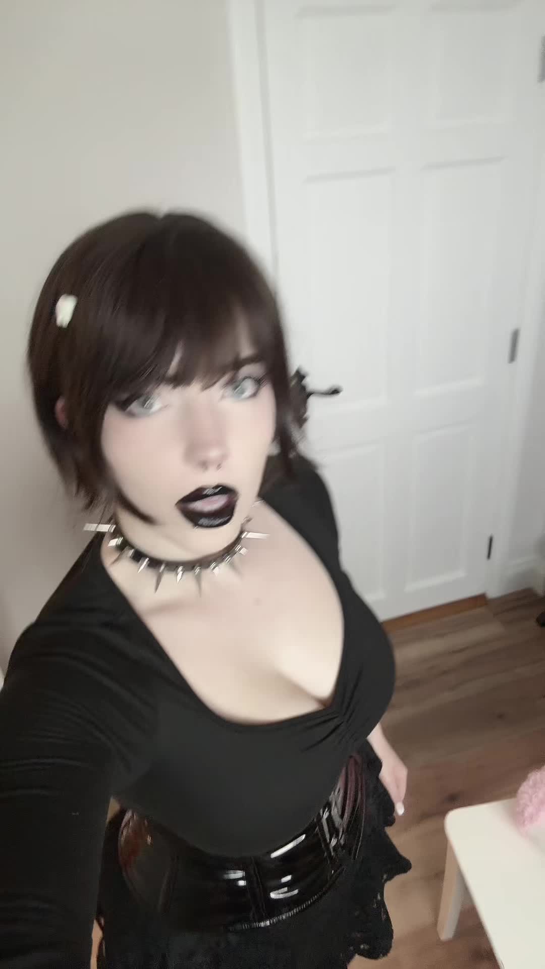 @cutiegothxo
