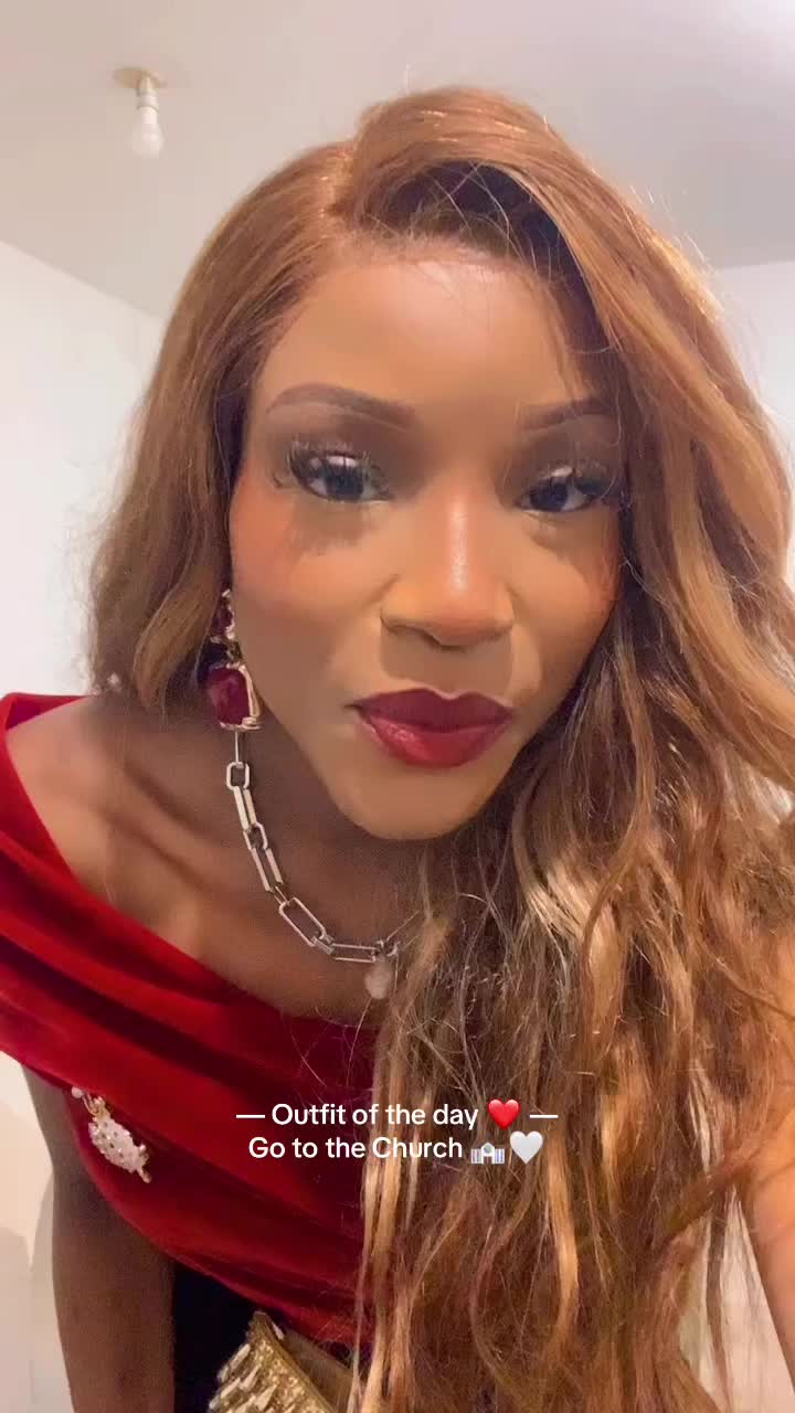 @Rubis enchant&eacute;e 💎
