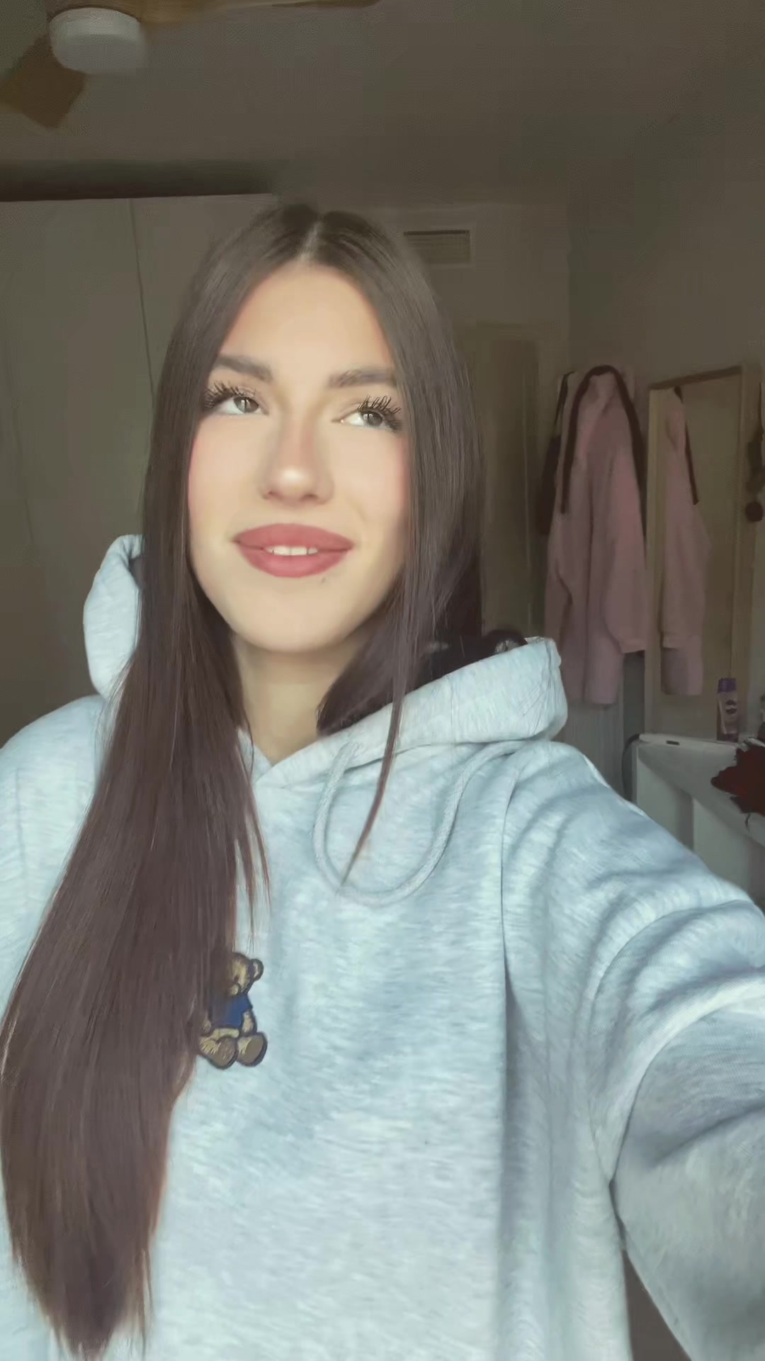 @𝐜𝐚𝐭𝐞