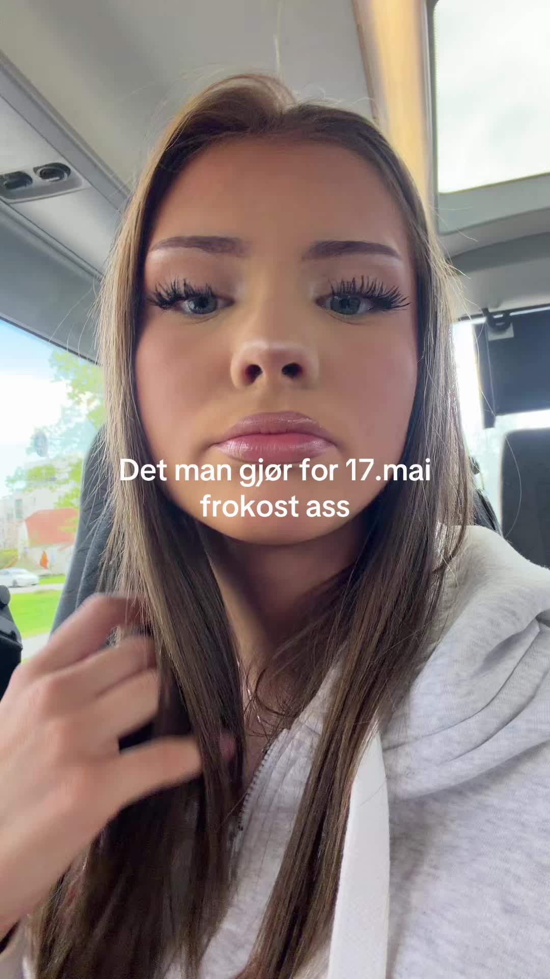 @VICTORIA GUNDERSEN
