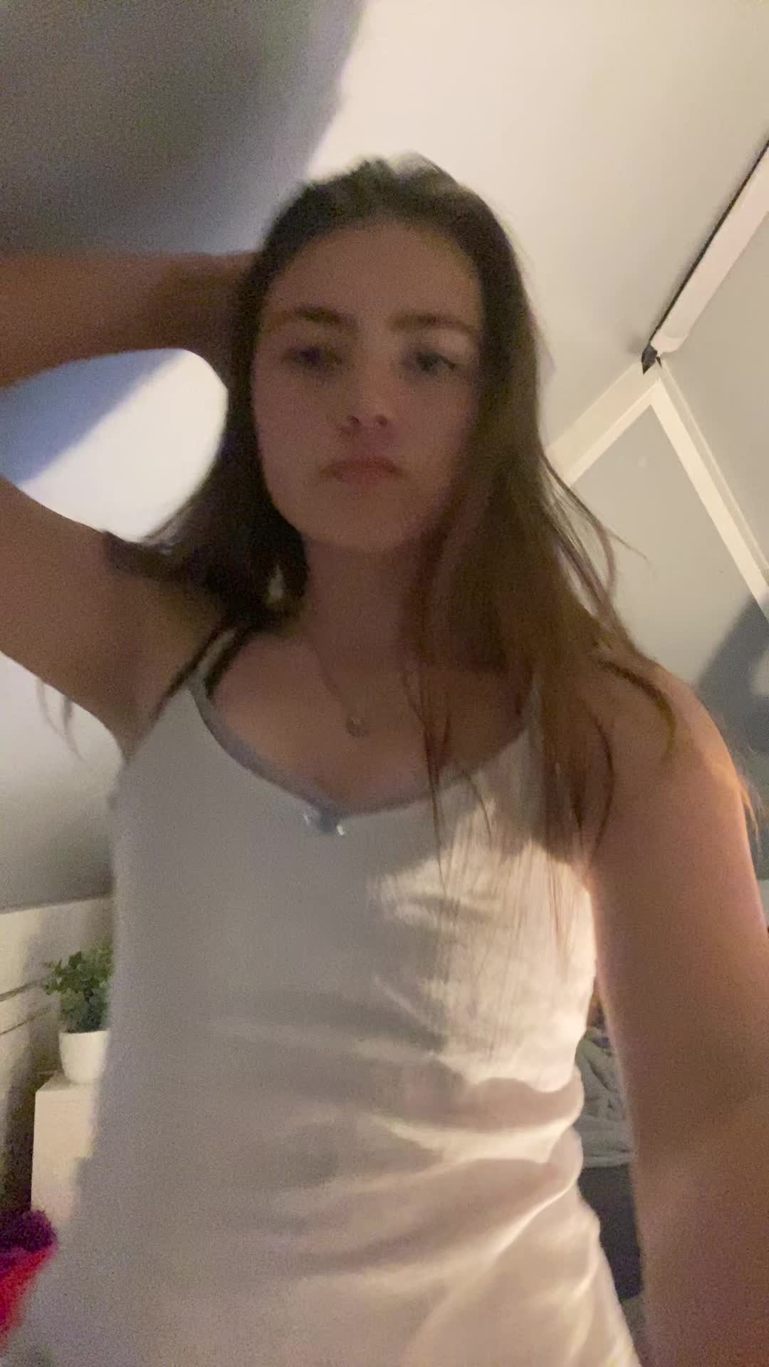 @🛸