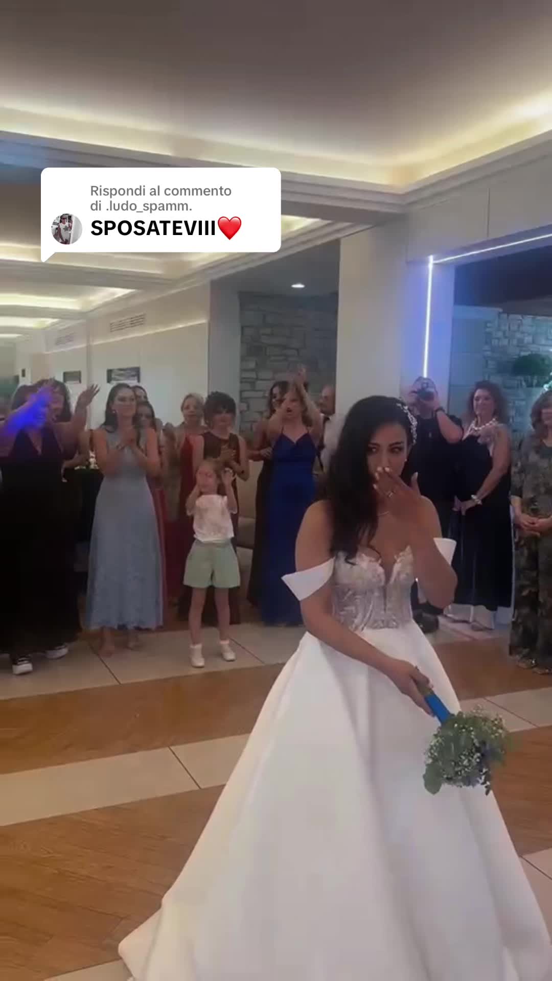 @sassoveronica