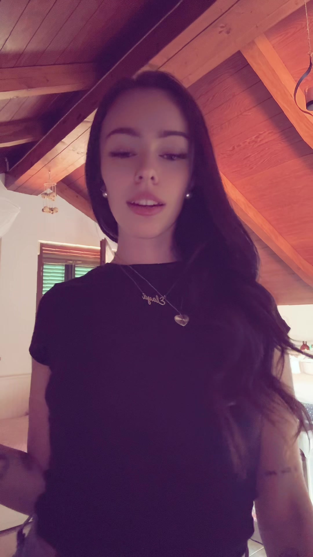 @laura