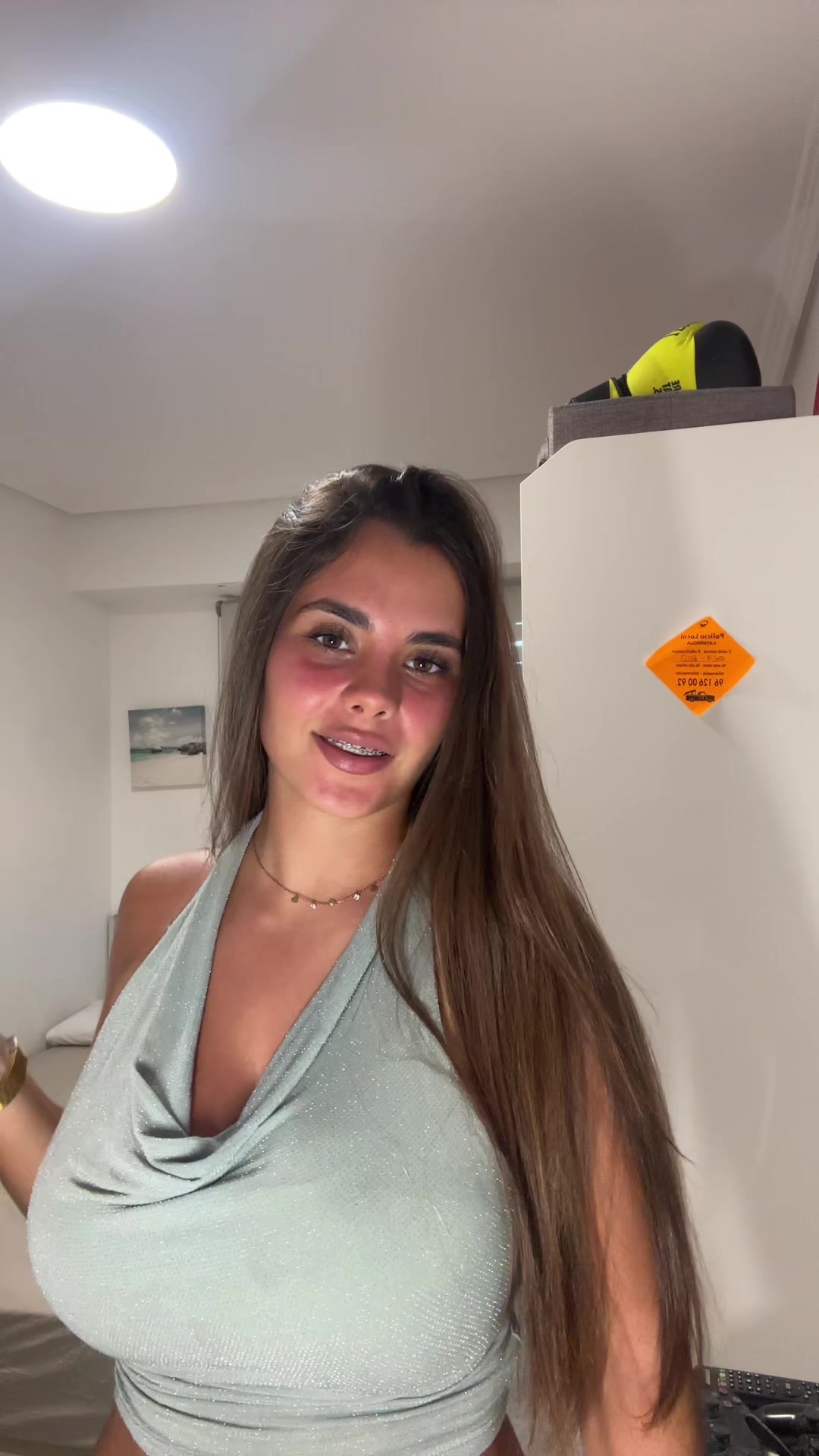 @🤫