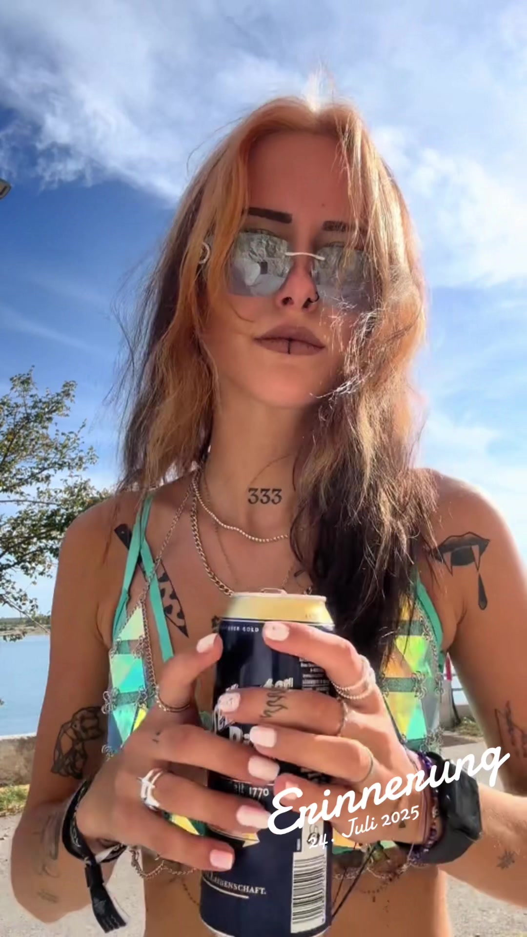 @🥀🕸️🩸she is art🦋⛓️🌱