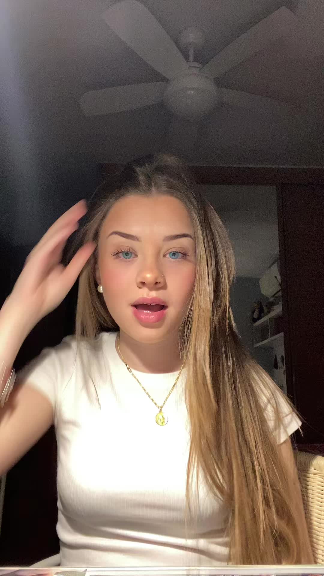 @aalbii