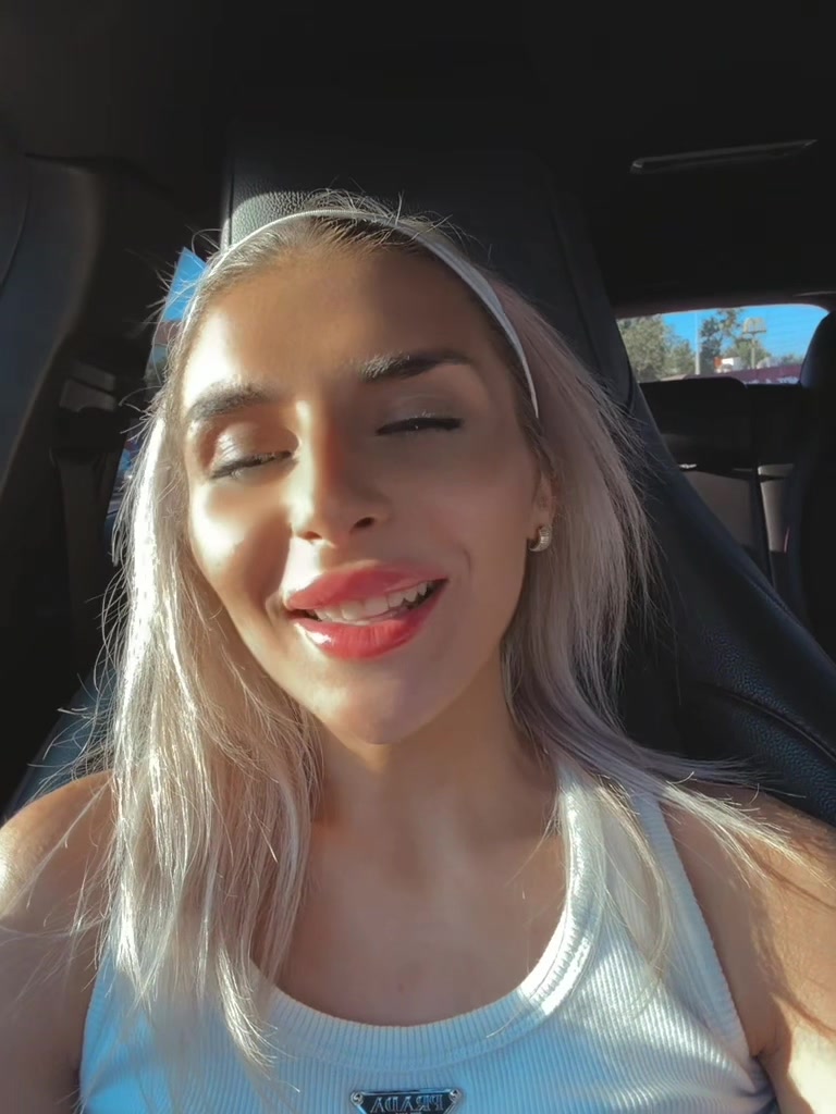 @ariiana🩷