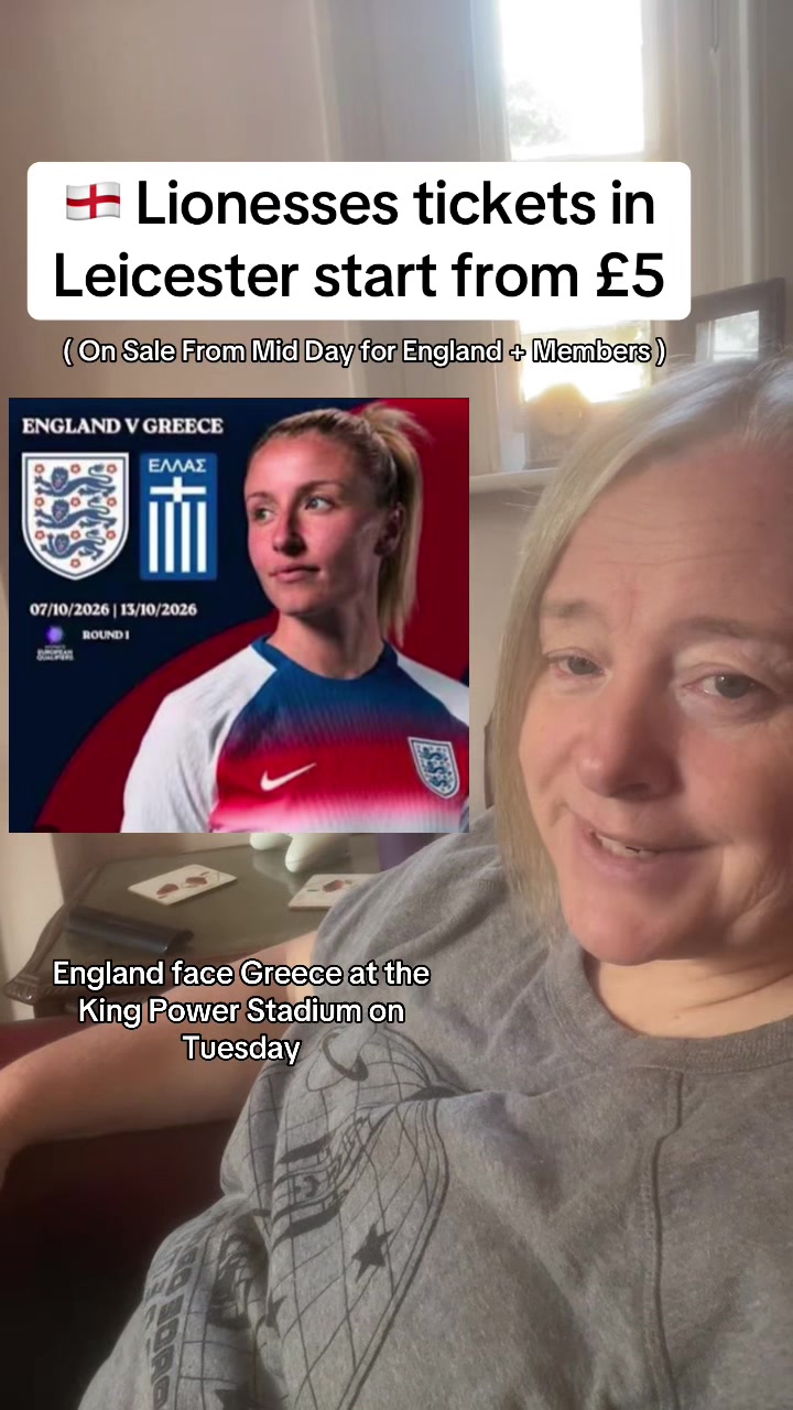 @Zoe | The Lioness FanZone