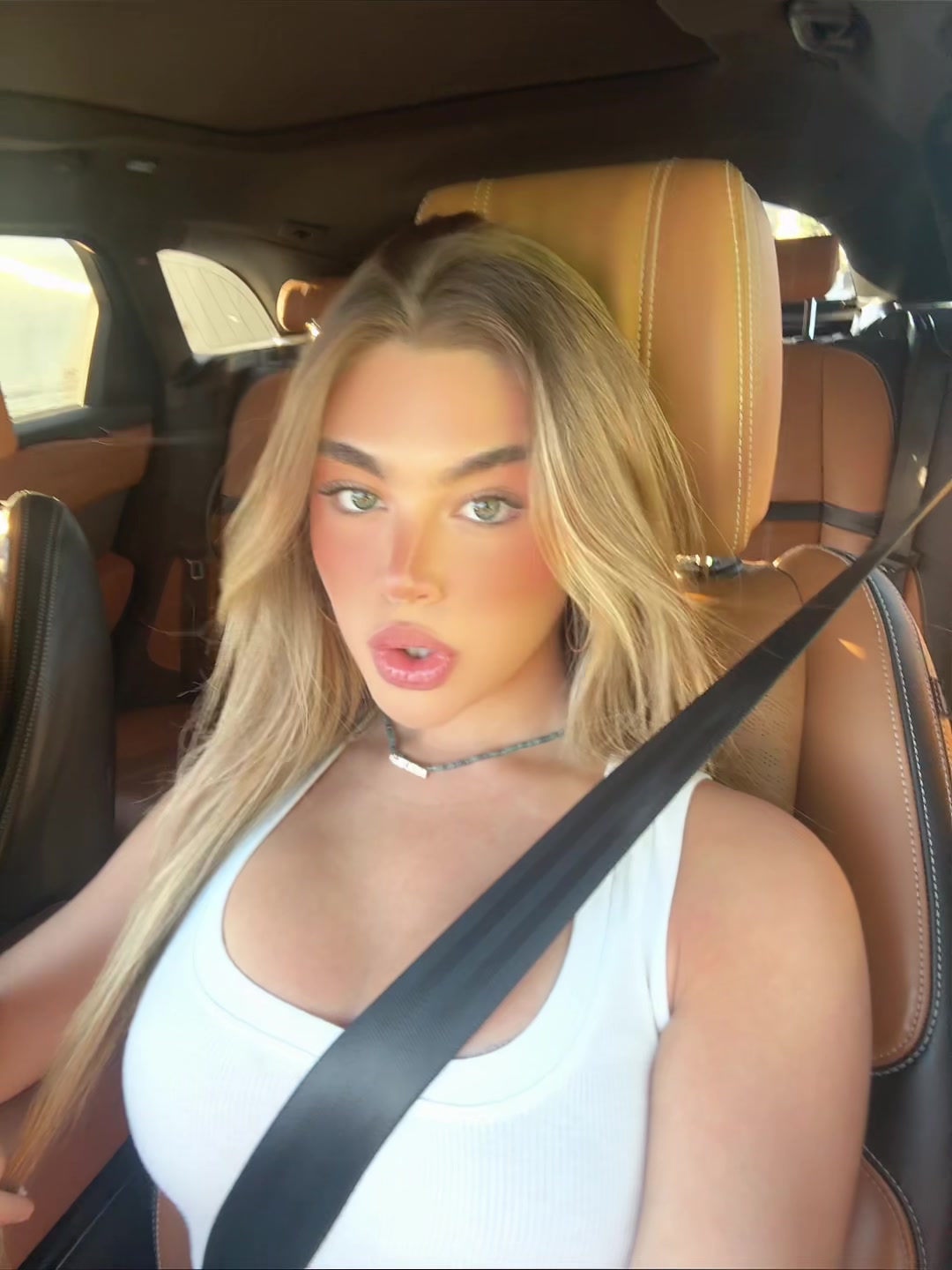 @eliett