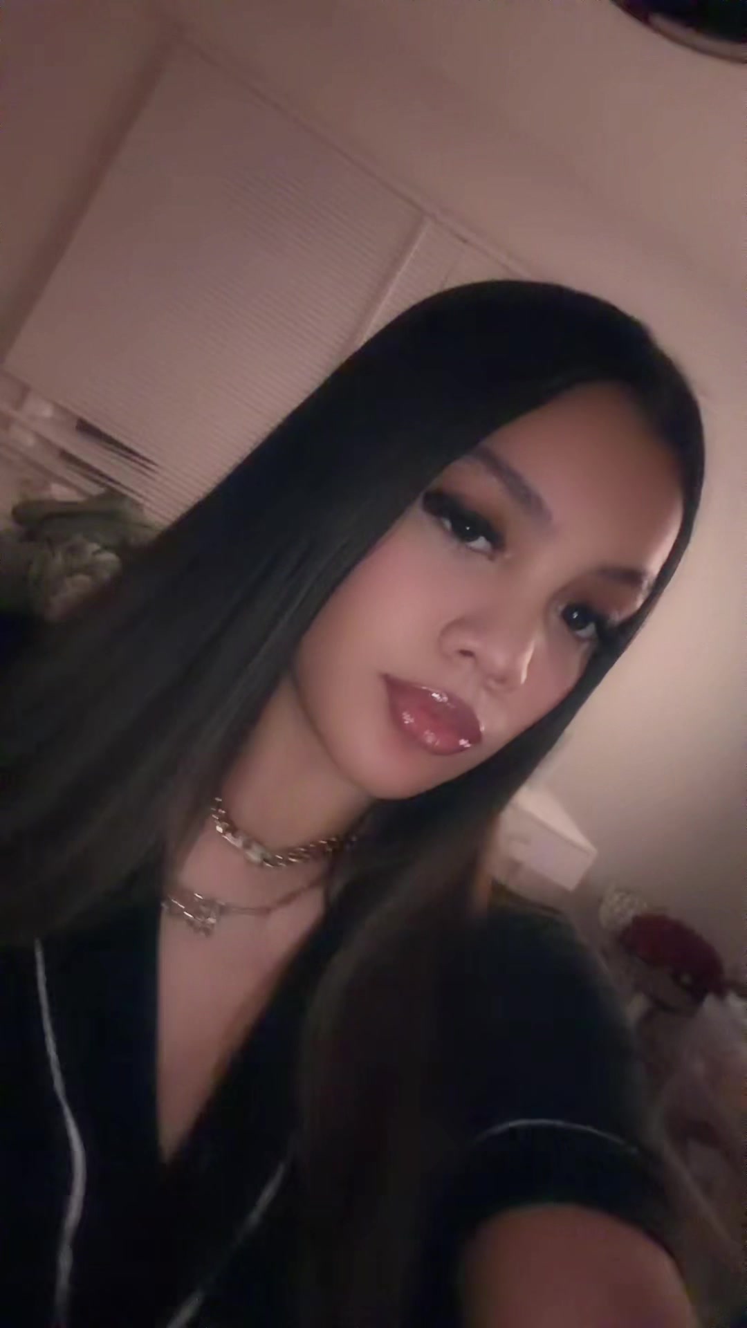 @Nellyy
