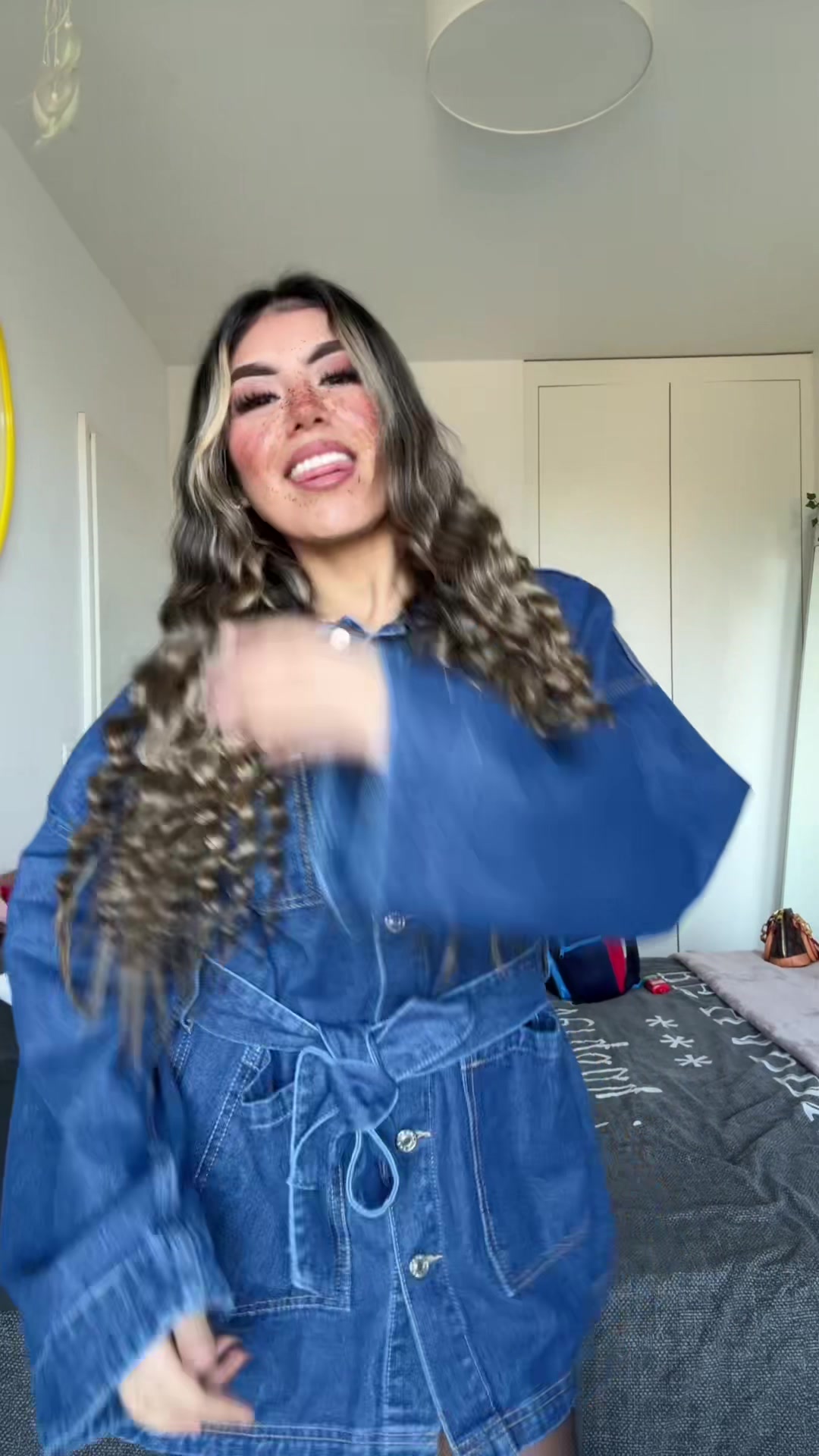 @Yayaf3005