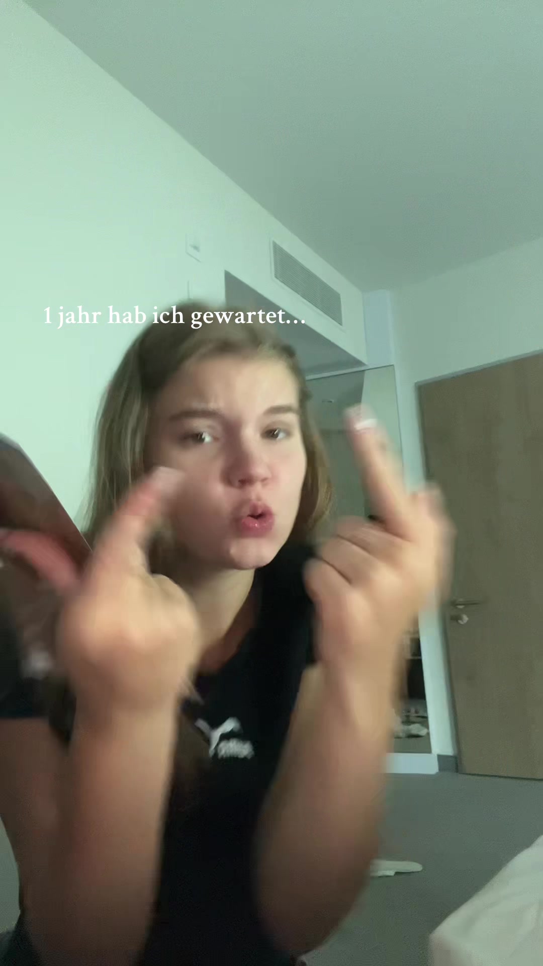 @rosy wolf