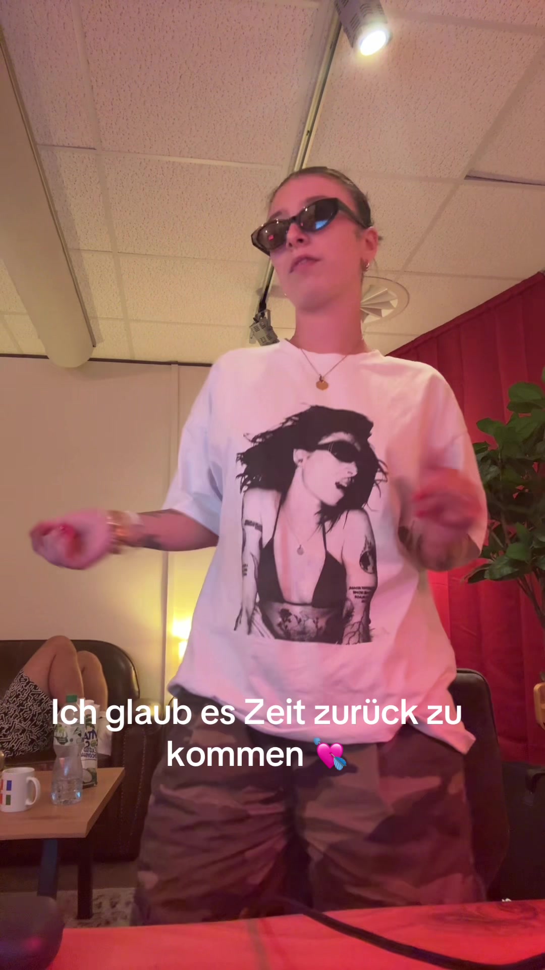 @VICKY