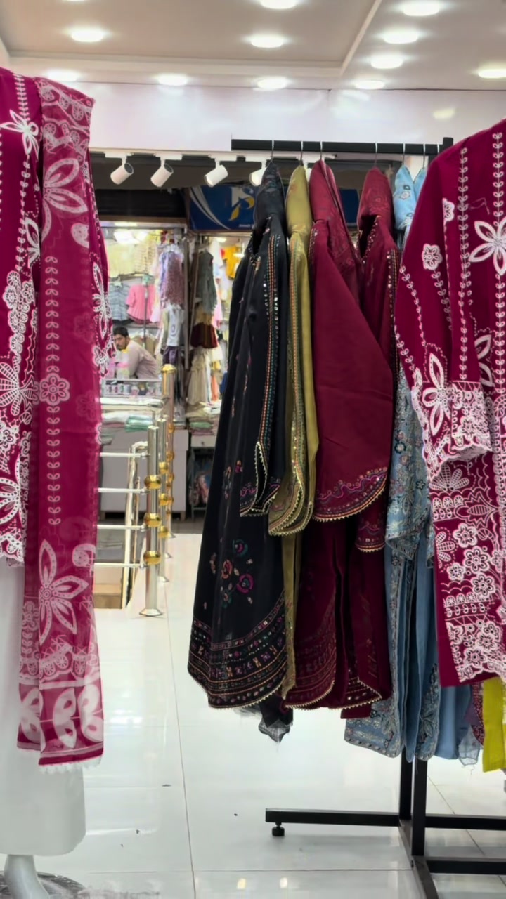 @Zoya Fashion