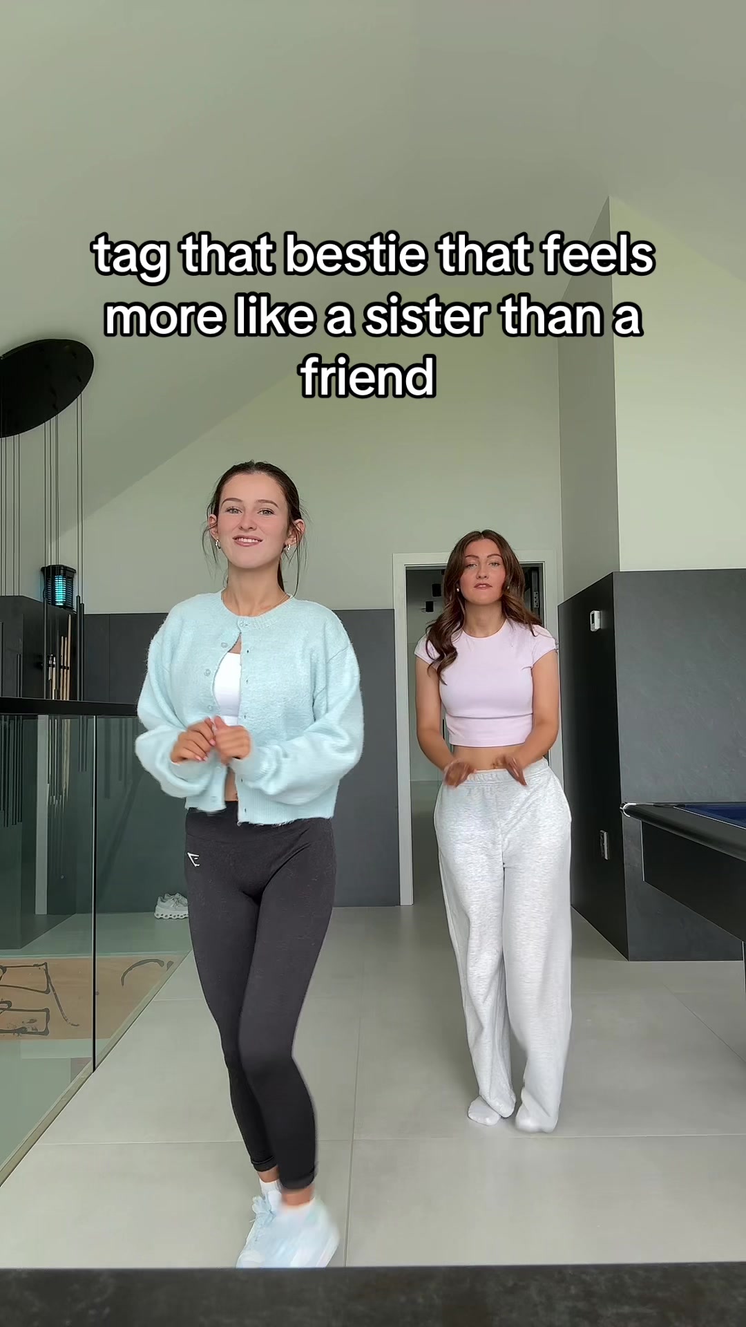 @thesimp5onsisters