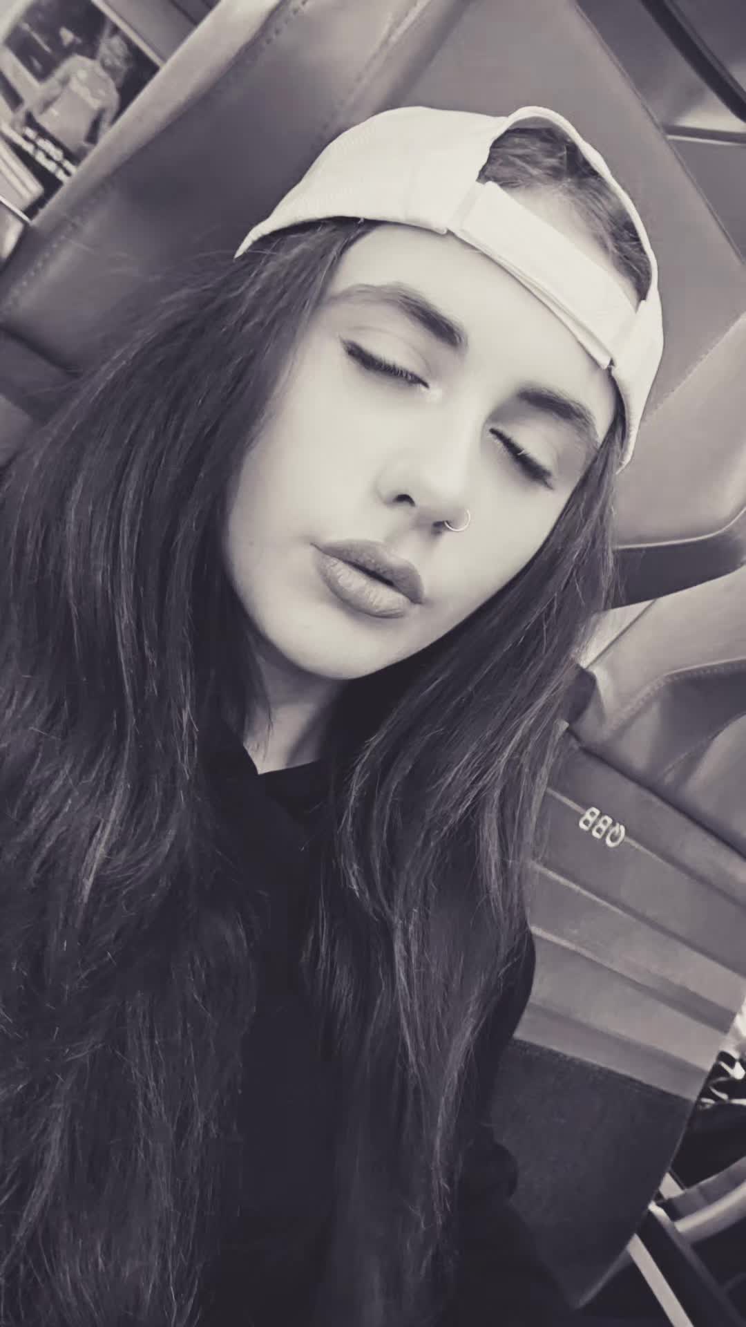 @💭