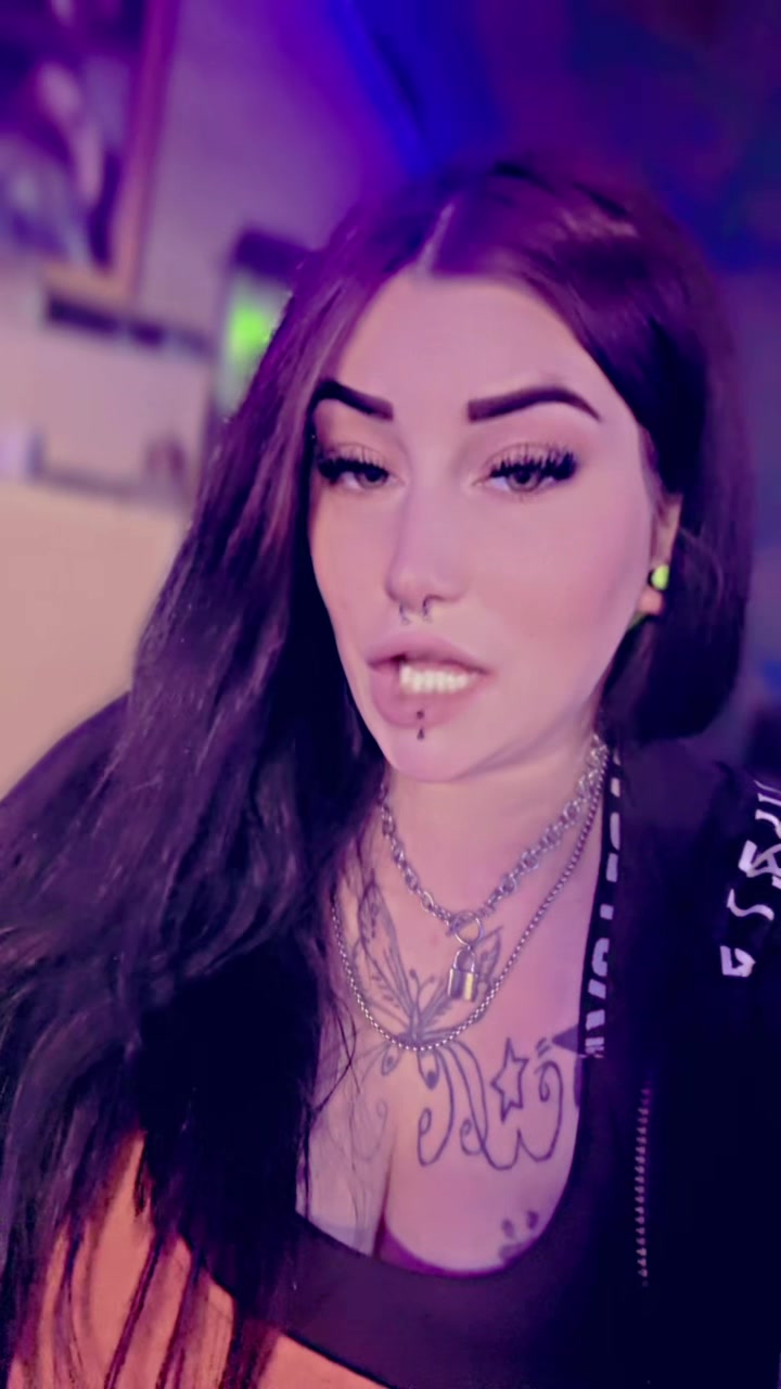 @Jackie😈🖤🌹