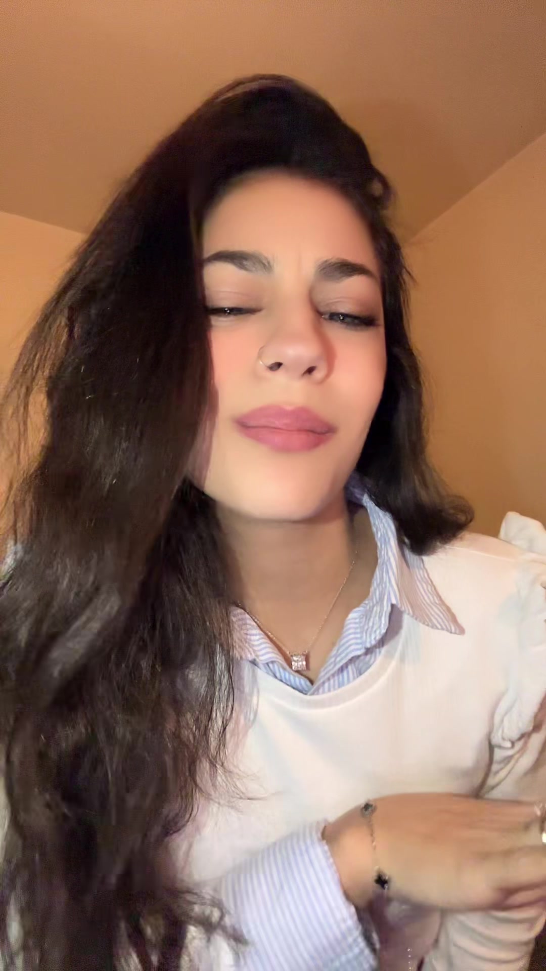 @R 👸🏽
