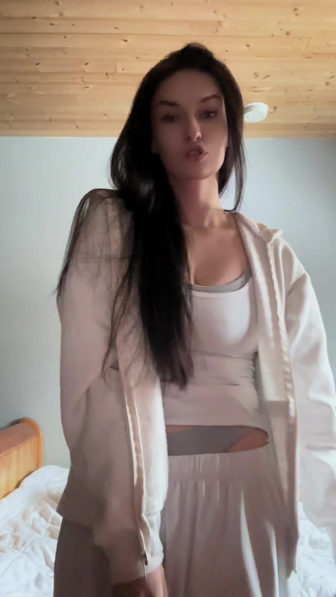 @Anik._6