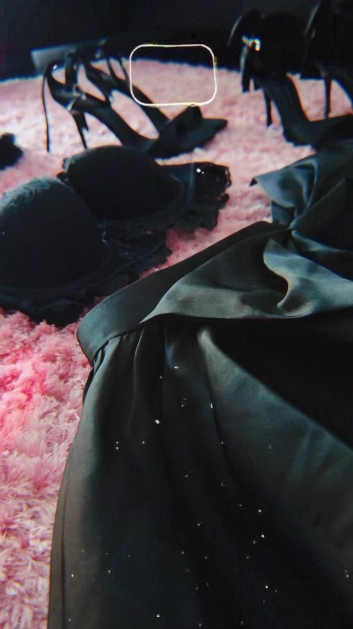 @𝒮𝑒𝓁𝒾𝓃𝒶