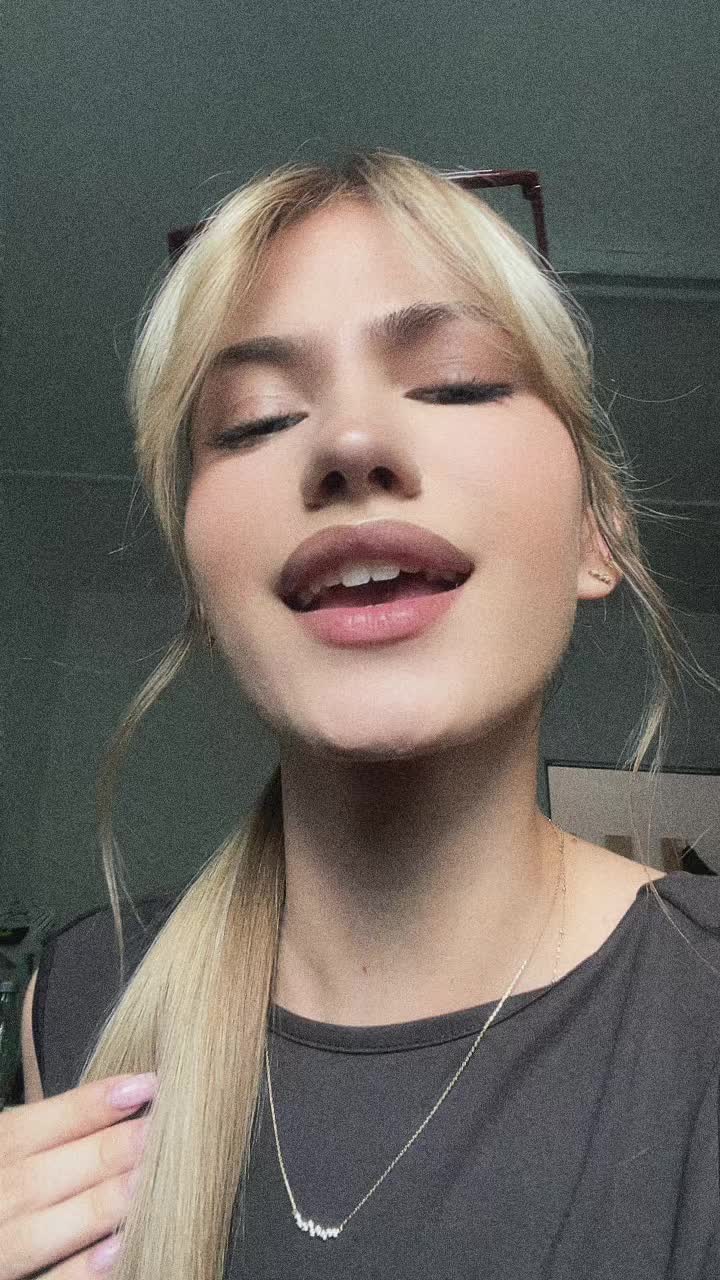 @𝑅𝑒𝑛𝑎𝑡𝑎 𝑅𝑒𝑑𝑧ℎ𝑒𝑣𝑎