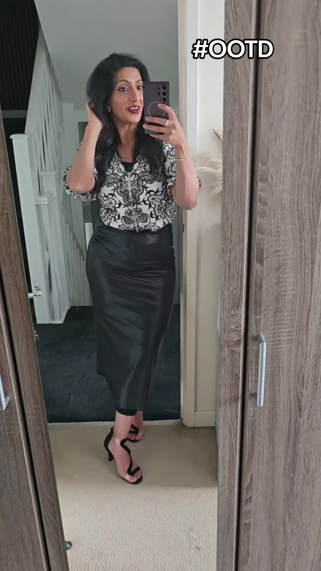 @Punjabi Sherni 😼