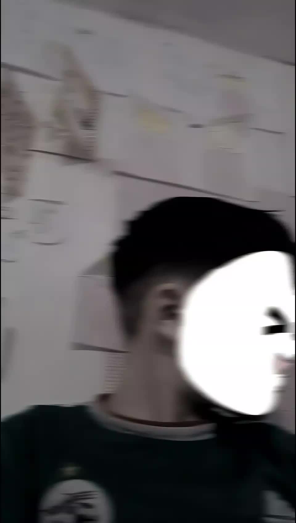 @(--__--)