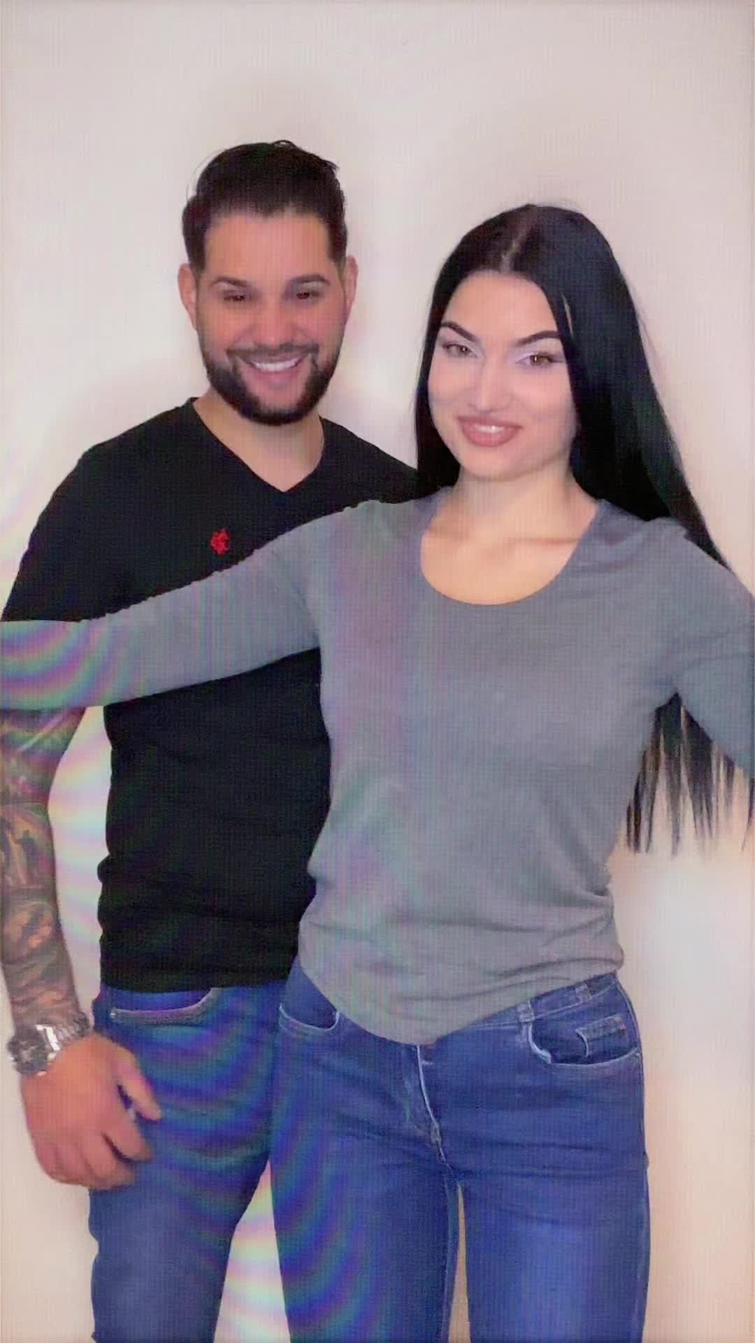 @𝑪𝒍𝒂𝒖𝒅𝒊𝒂-𝑲𝒂𝒎𝒆𝒍𝒊𝒂