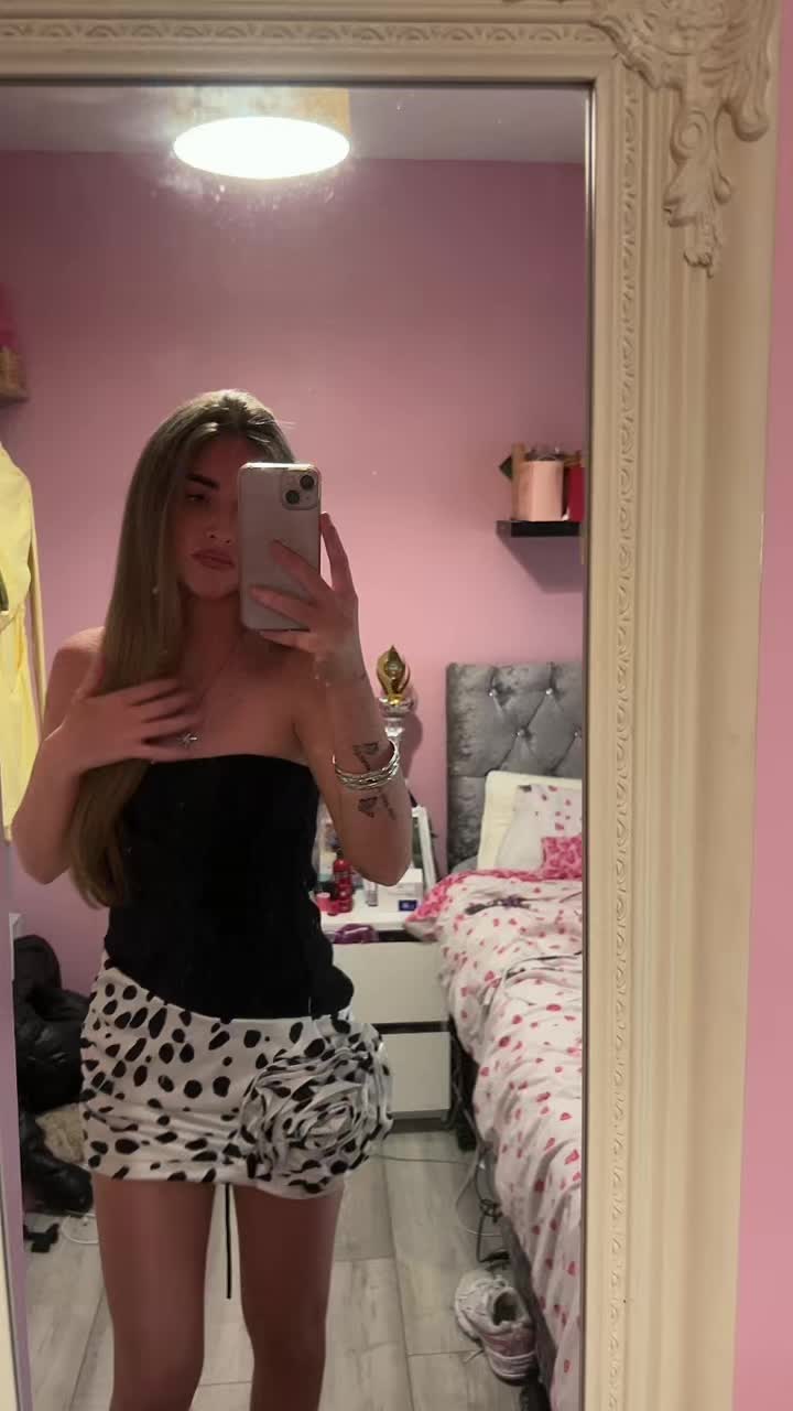 @hollyjenningsxx