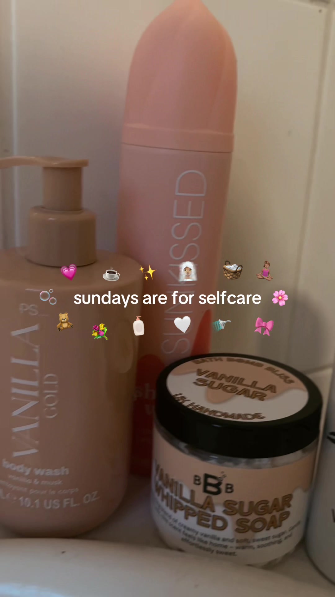 @molls 🤍🍦🧺🧸