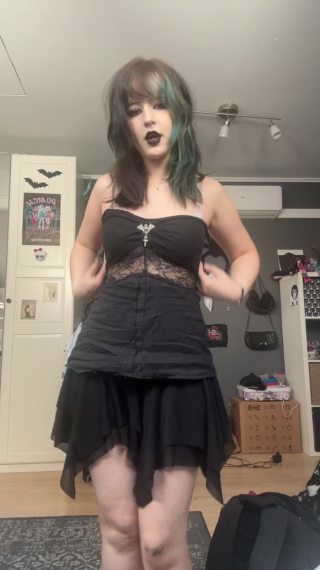 @antoinette🕸️🕷️