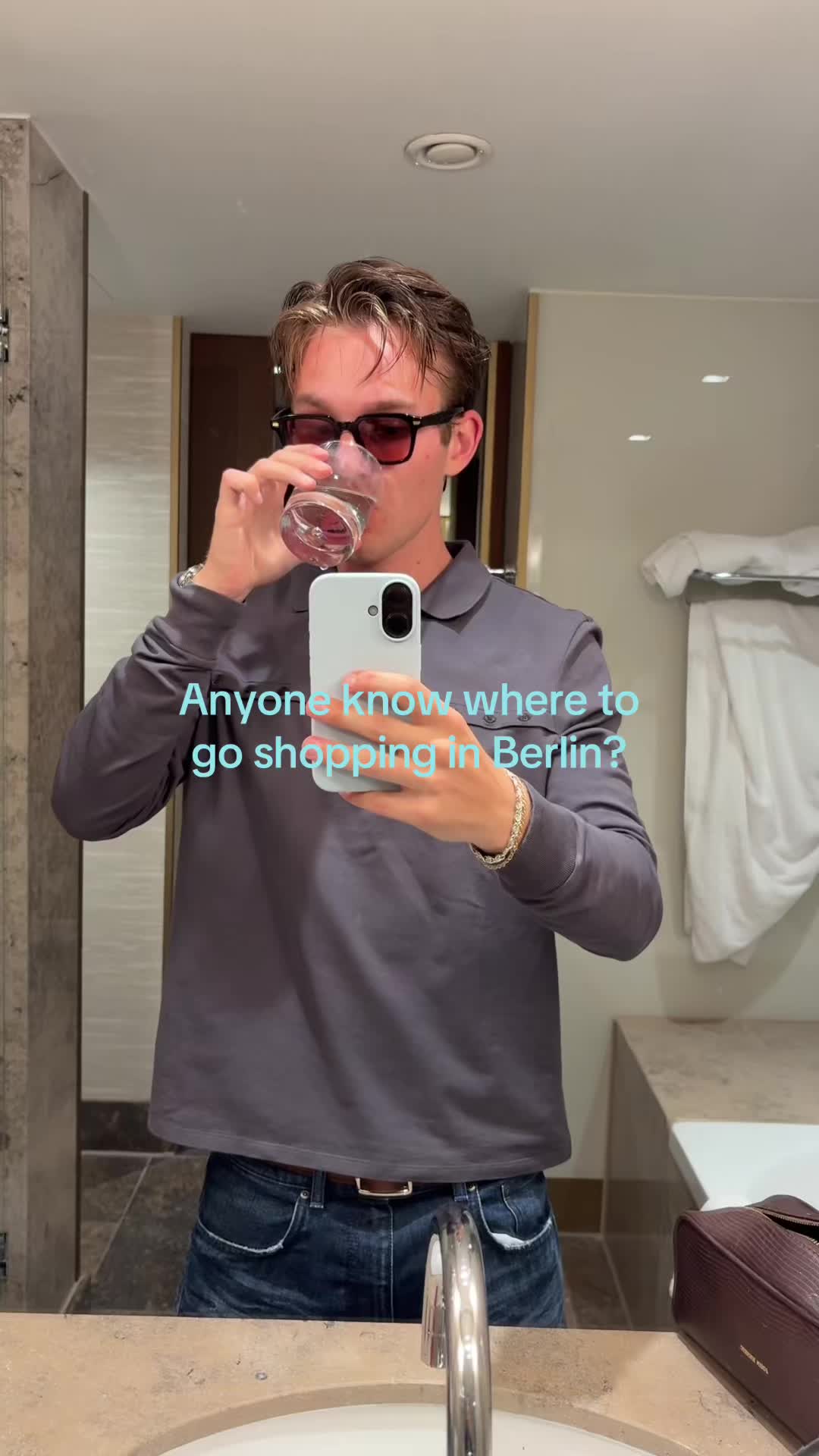 @Vayard