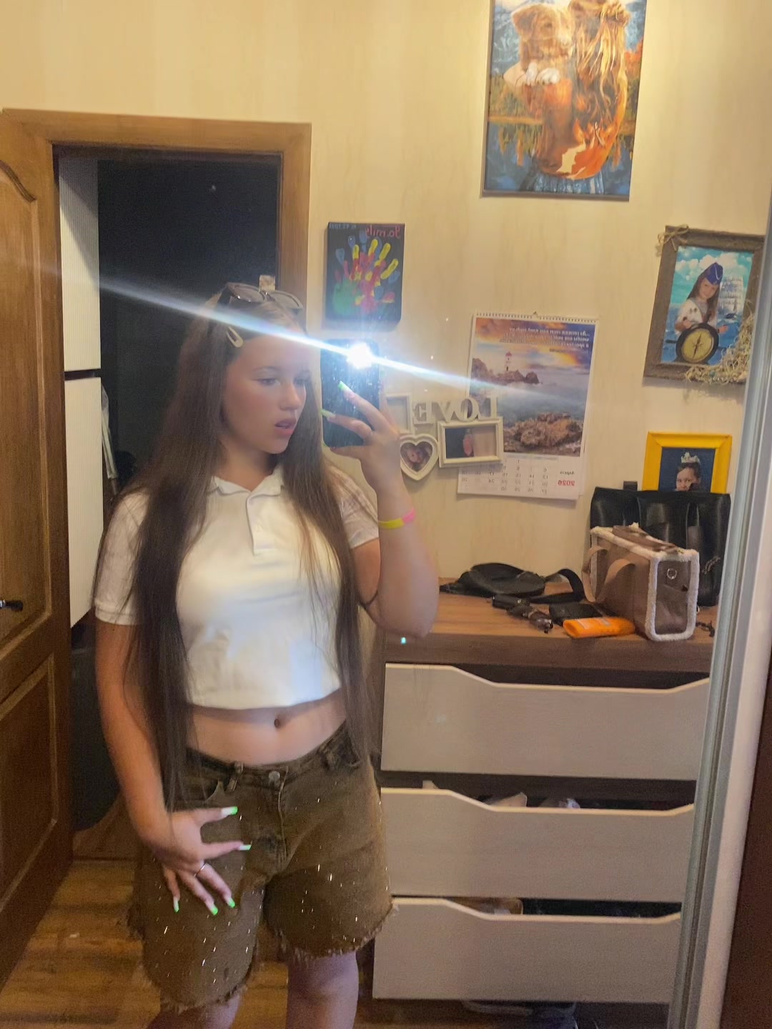@🫦