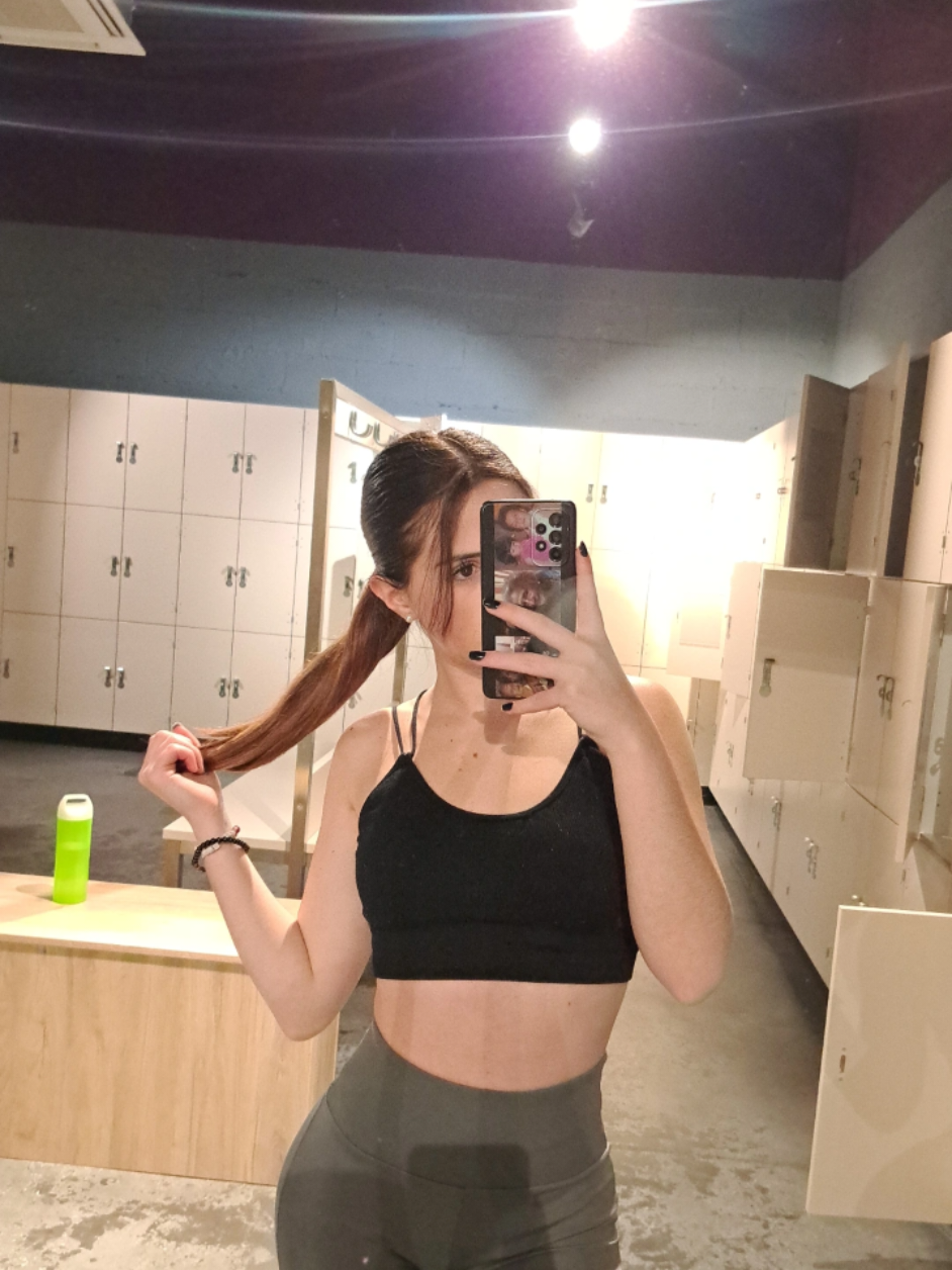@Evelyn López