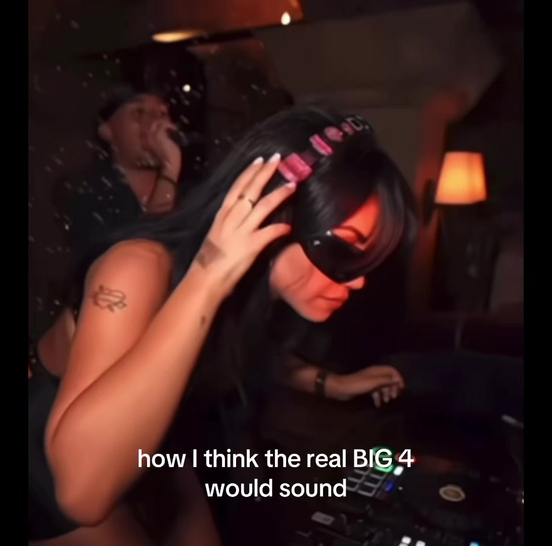@𝔞𝔧🎶
