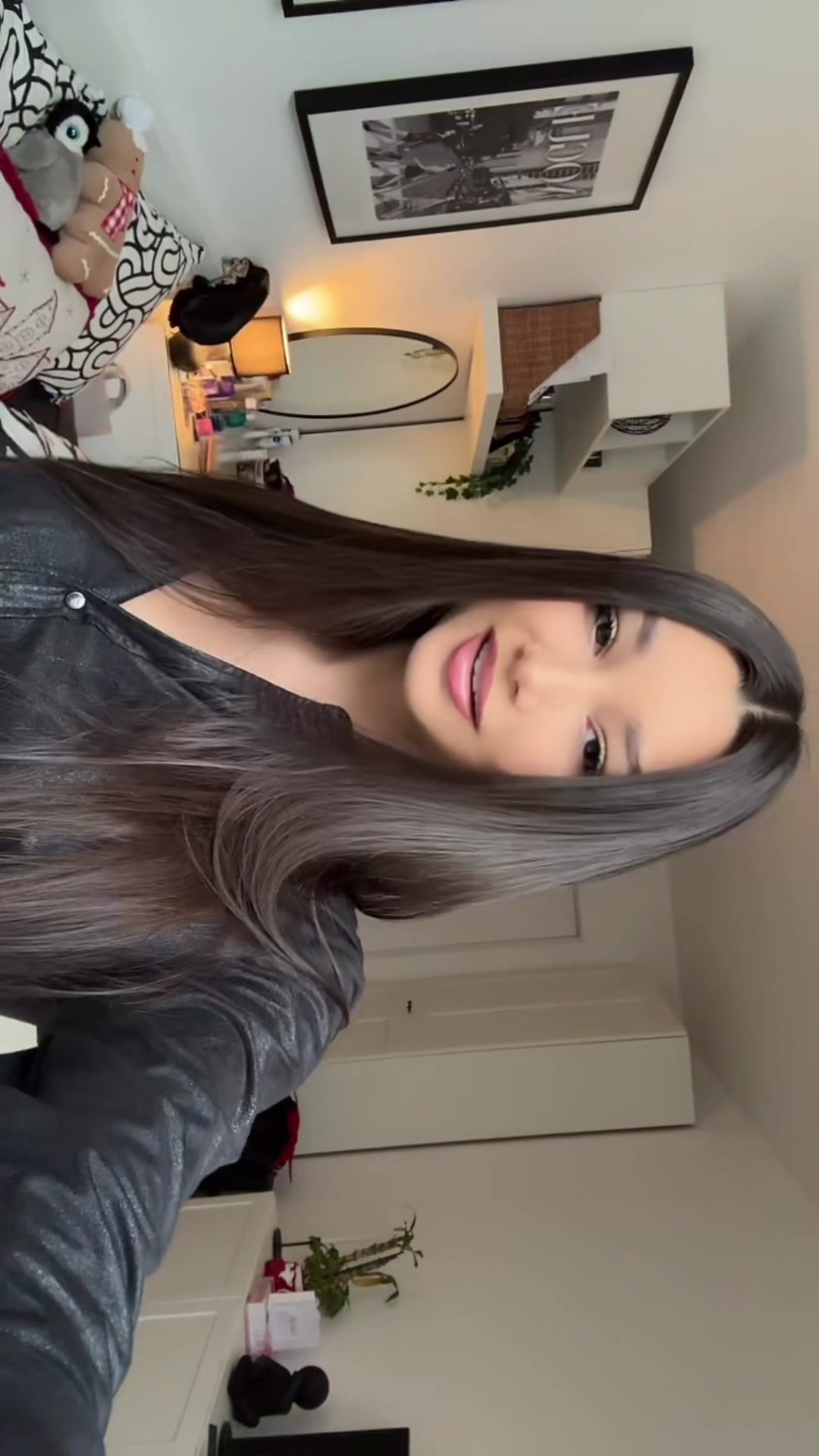 @Lara