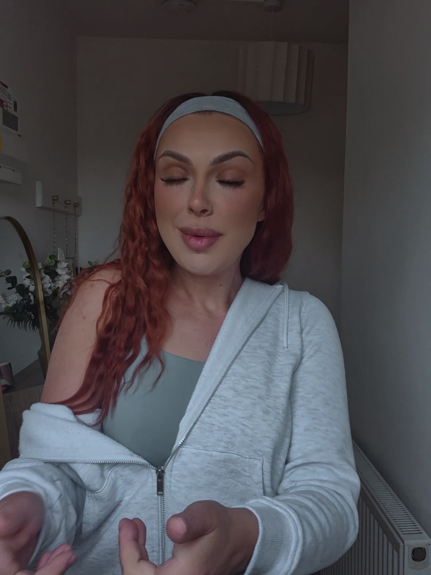 @Caseylouisekx