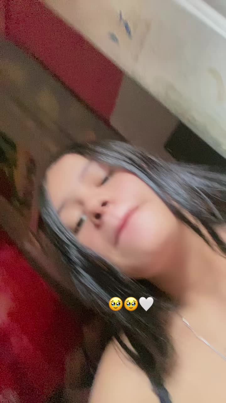 @Chinita 🧁🤍.