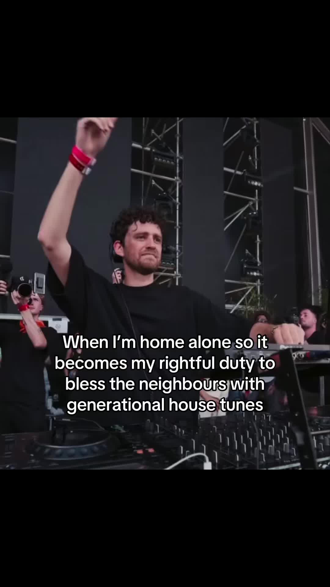 @Decks & Drops