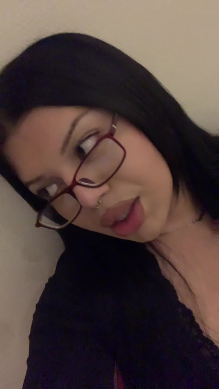 @Bratzzianaxoxo