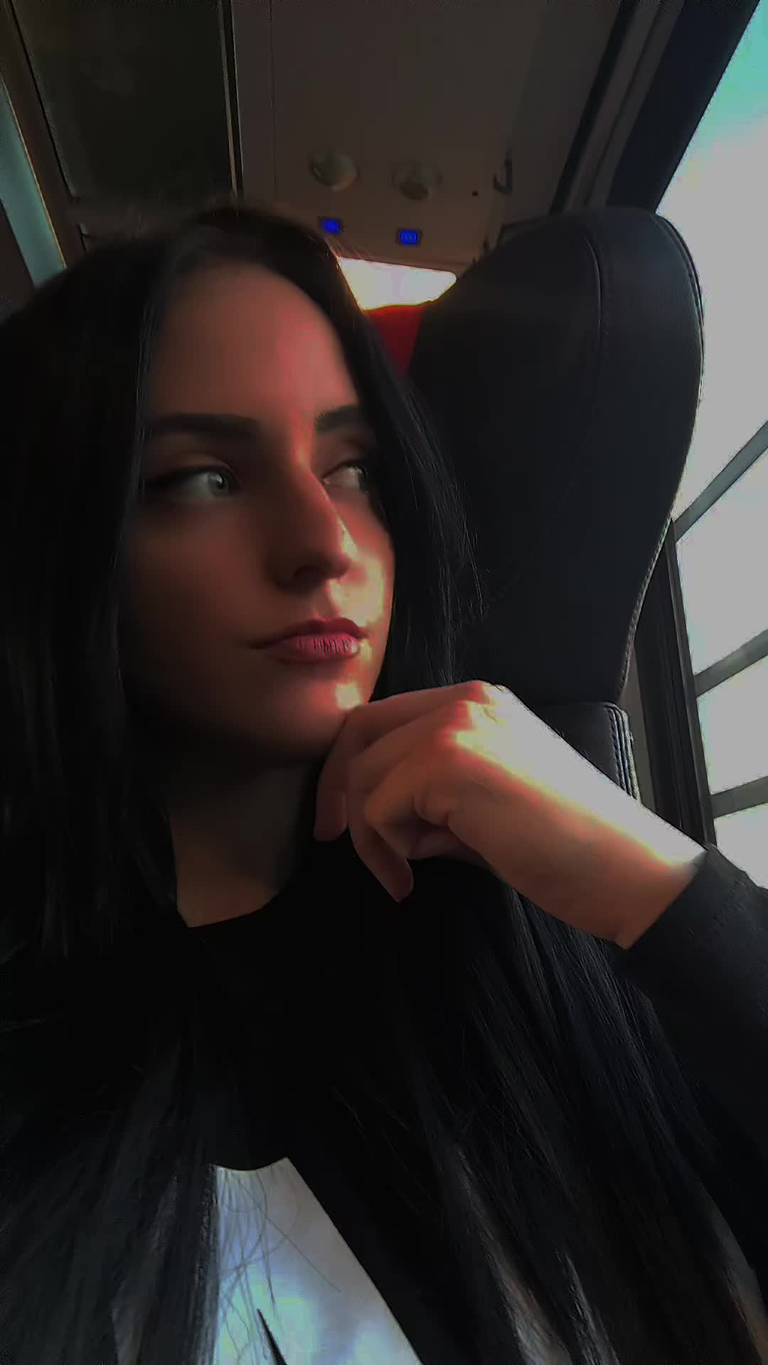 @𝑵𝒊𝒌𝒐𝒍 𝑯𝒆𝒔𝒔